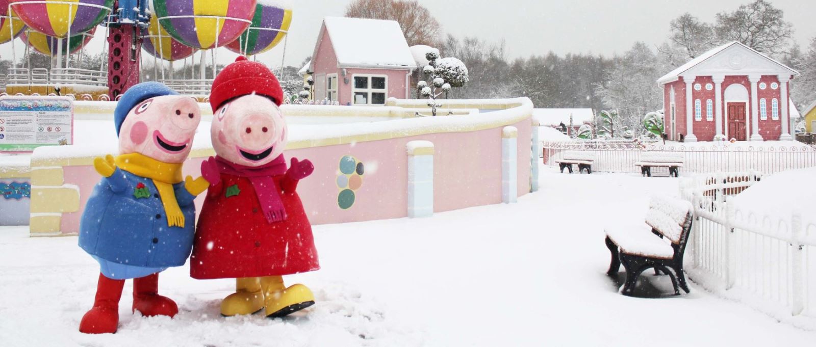 Peppa Pig and George Pig in the snow